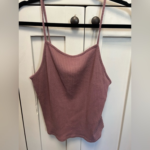 ⚡️2 for 10$!⚡️American Eagle Basic Cami - Picture 1 of 3